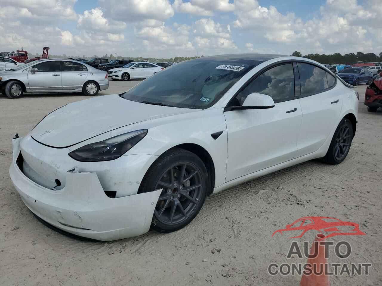 TESLA MODEL 3 2022 - 5YJ3E1EA8NF348918