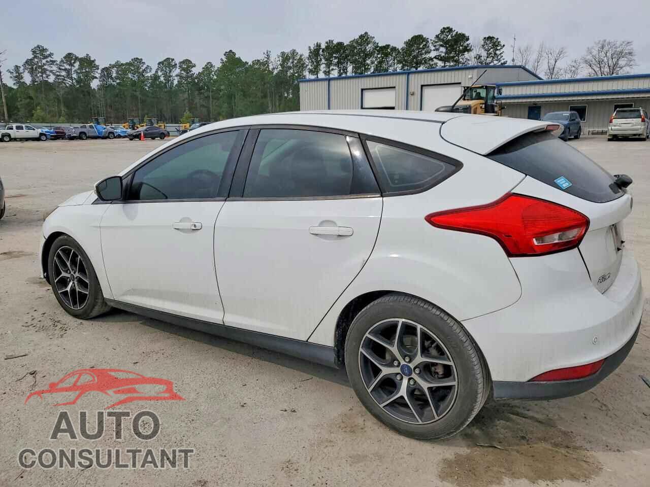 FORD FOCUS 2017 - 1FADP3M21HL264581