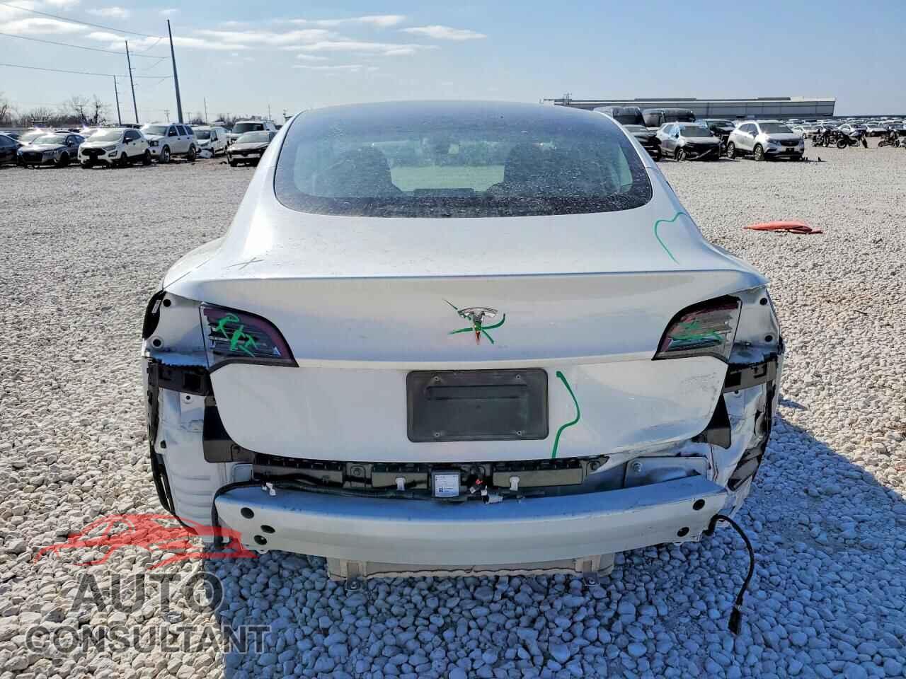 TESLA MODEL 3 2023 - 5YJ3E1EAXPF571867