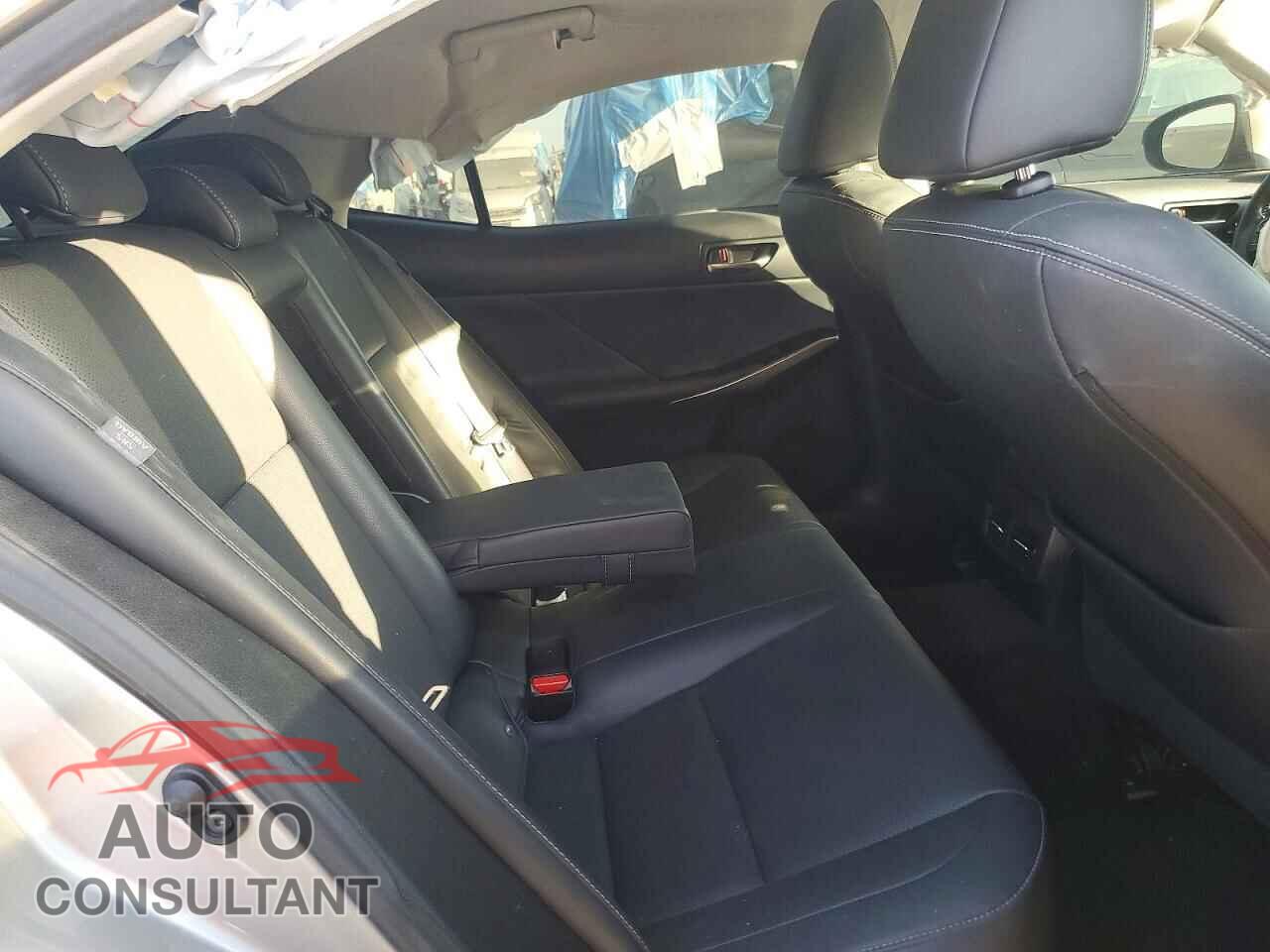 LEXUS IS 2020 - JTHDA1D27L5107102