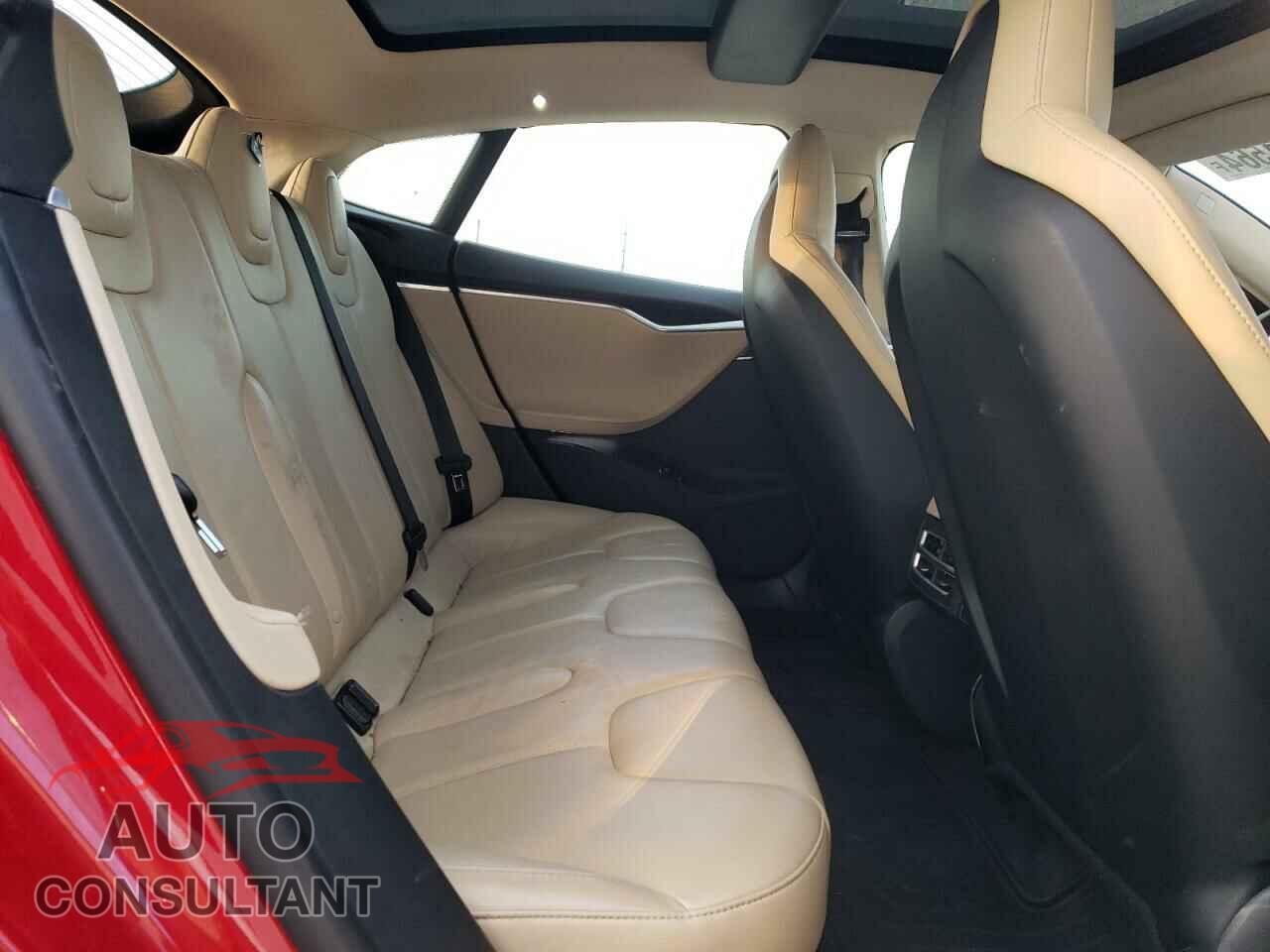 TESLA MODEL S 2013 - 5YJSA1CP7DFP26059