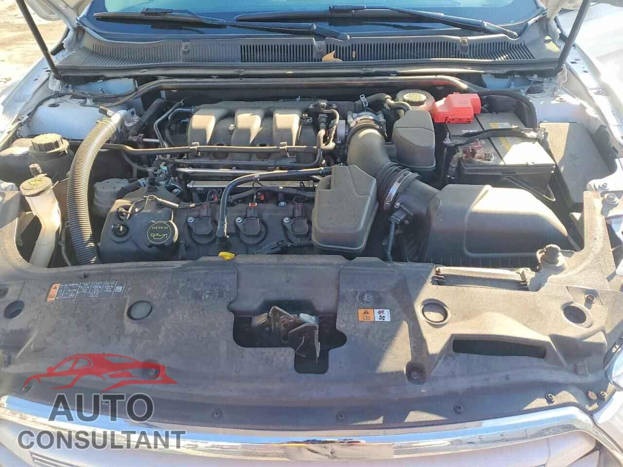 FORD TAURUS 2015 - 1FAHP2F82FG193605