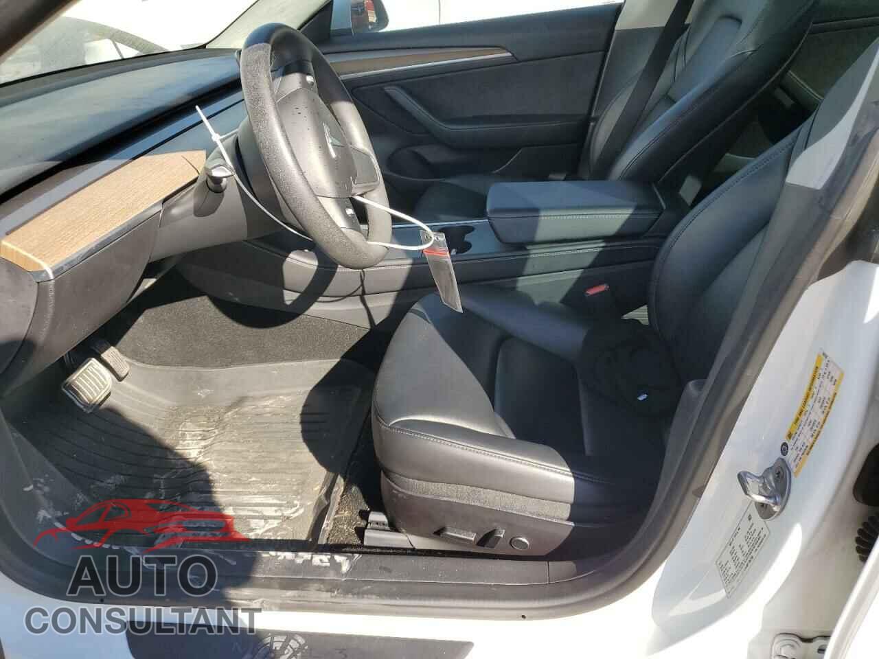 TESLA MODEL 3 2021 - 5YJ3E1EA4MF100700