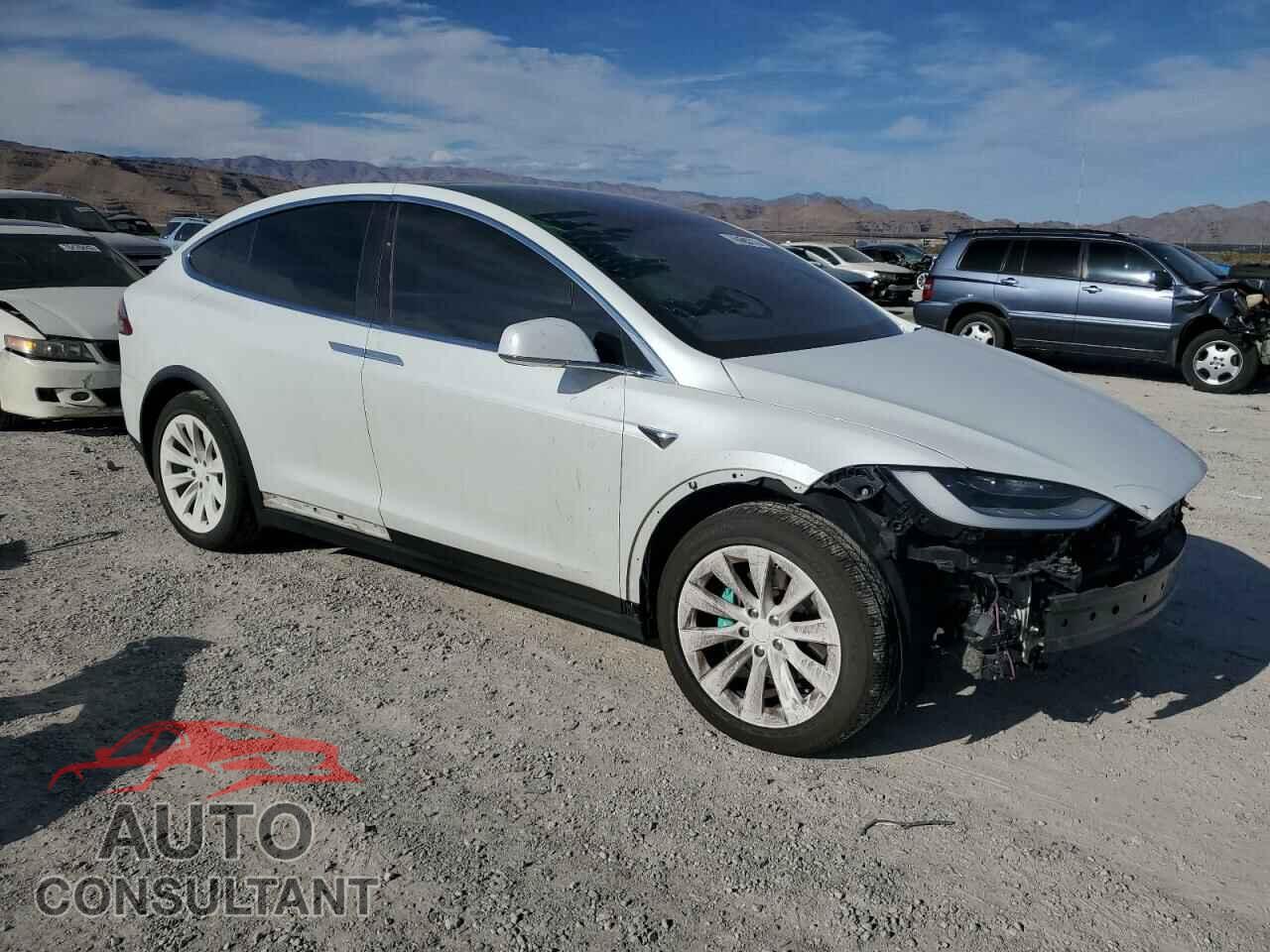 TESLA MODEL X 2017 - 5YJXCBE25HF065094