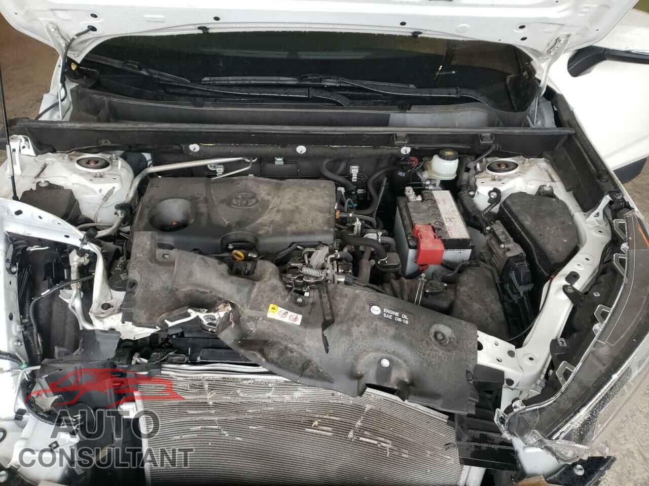 TOYOTA RAV4 2019 - JTMP1RFV0KD036673