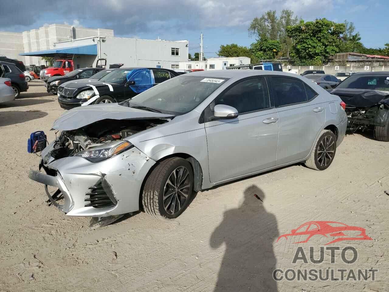 TOYOTA COROLLA 2018 - 5YFBURHE5JP793658