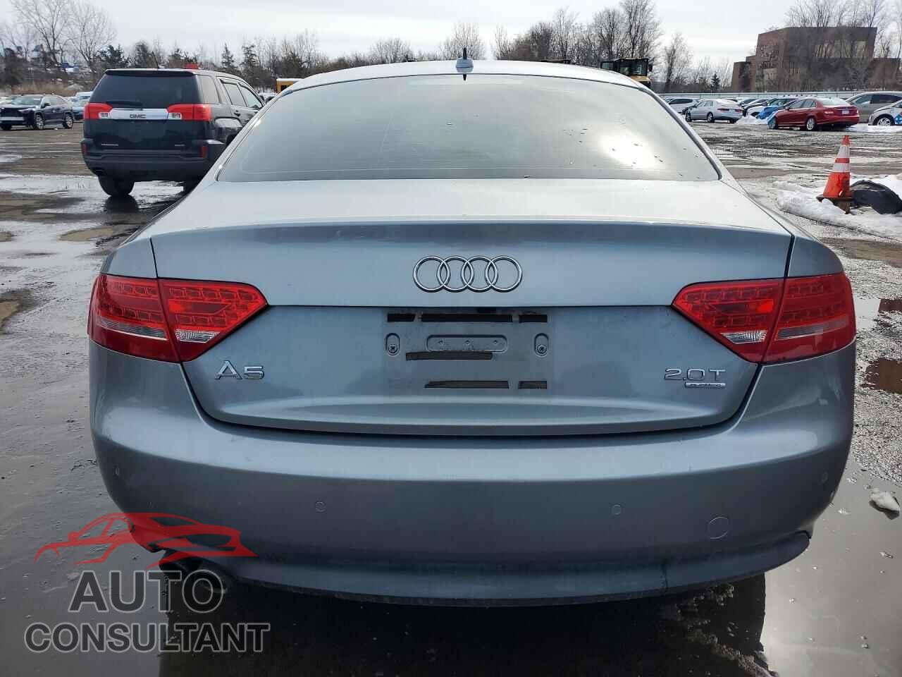 AUDI A5 2010 - WAULFAFR8AA026054