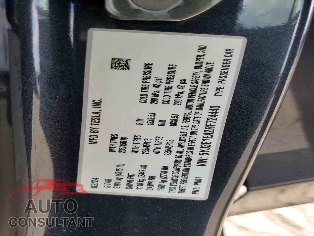 TESLA MODEL 3 2024 - 5YJ3E1EA2RF724440