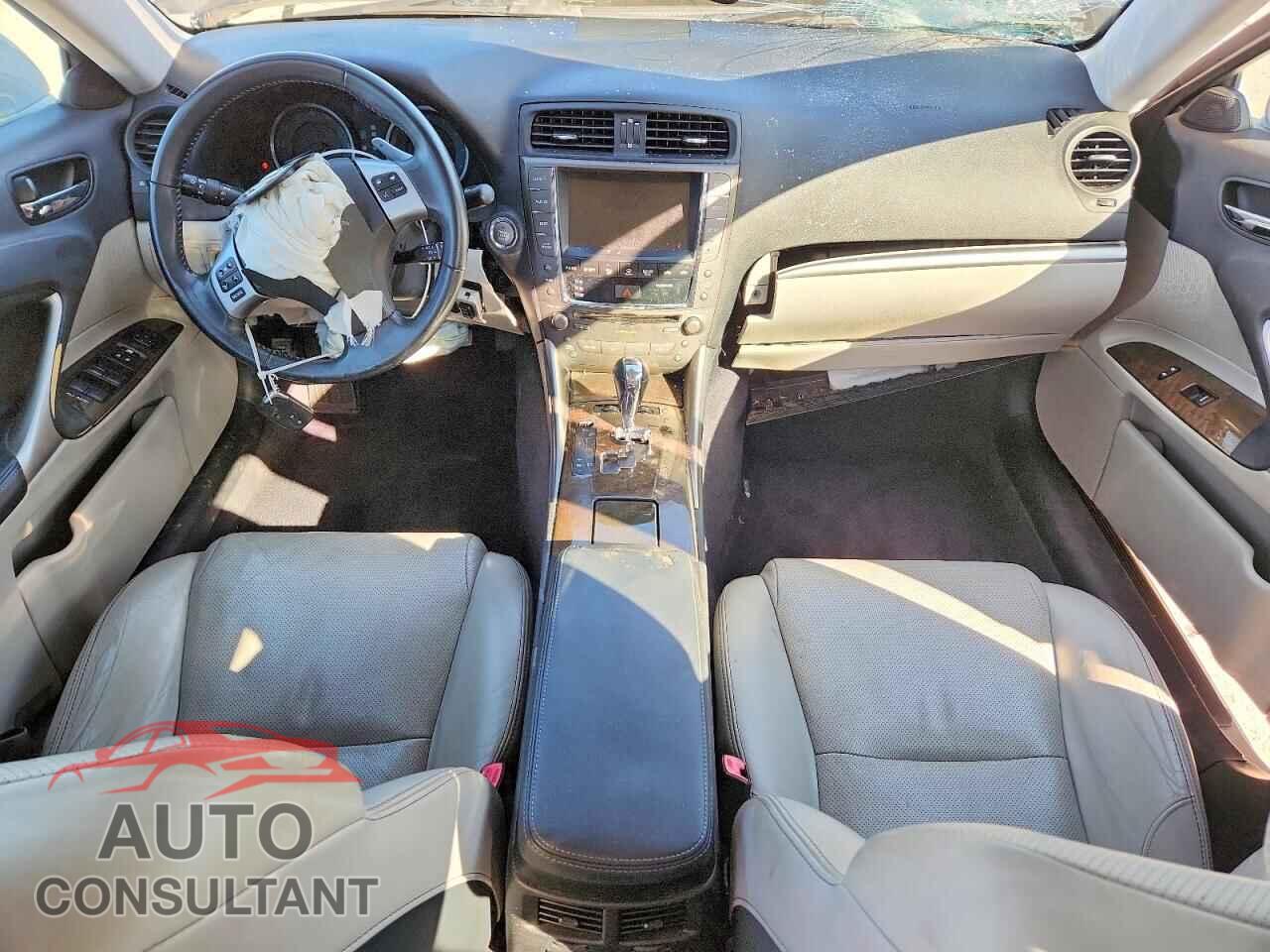 LEXUS IS 2011 - JTHBF5C23B5138461
