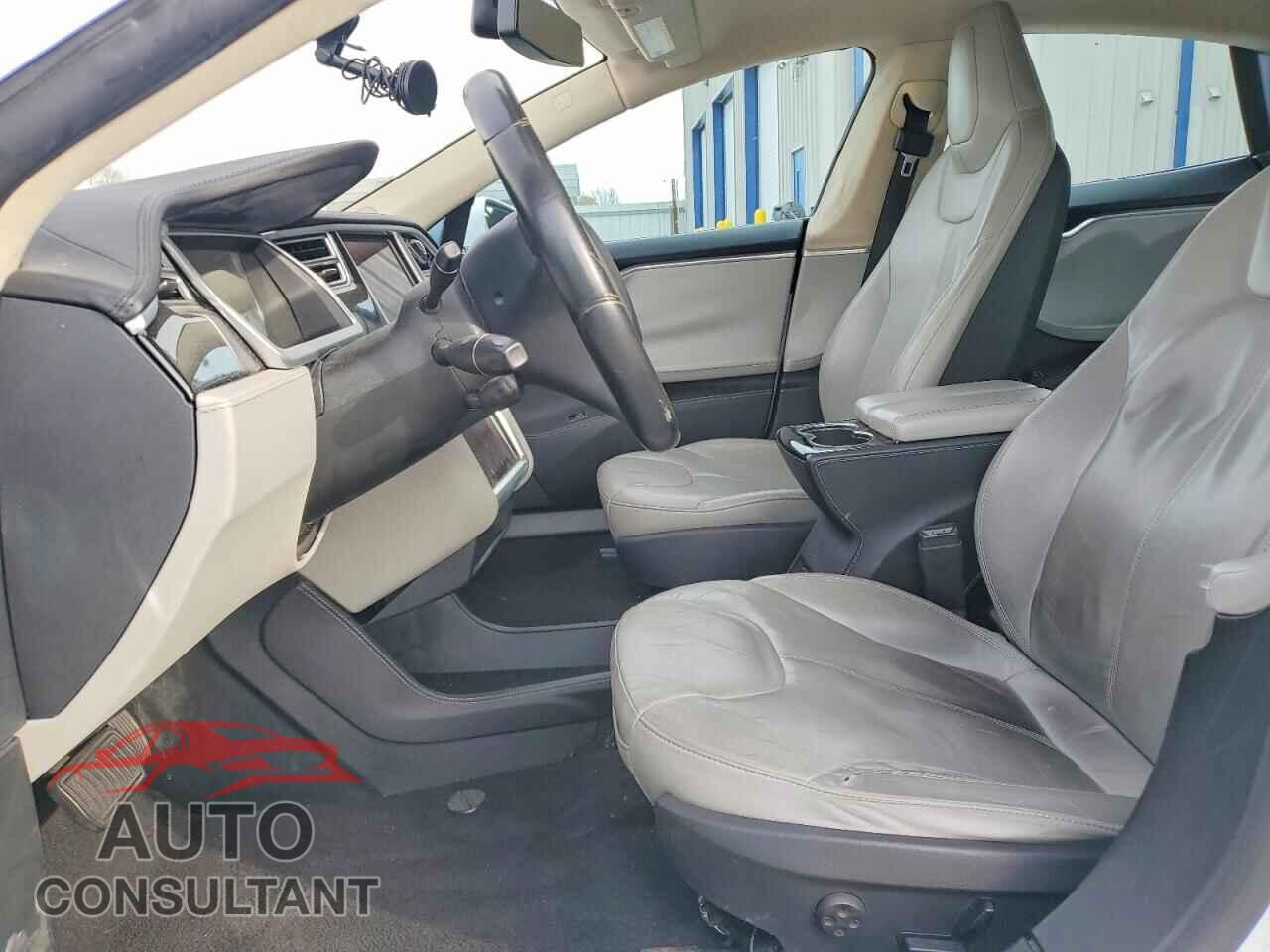 TESLA MODEL S 2014 - 5YJSA1S10EFP31893