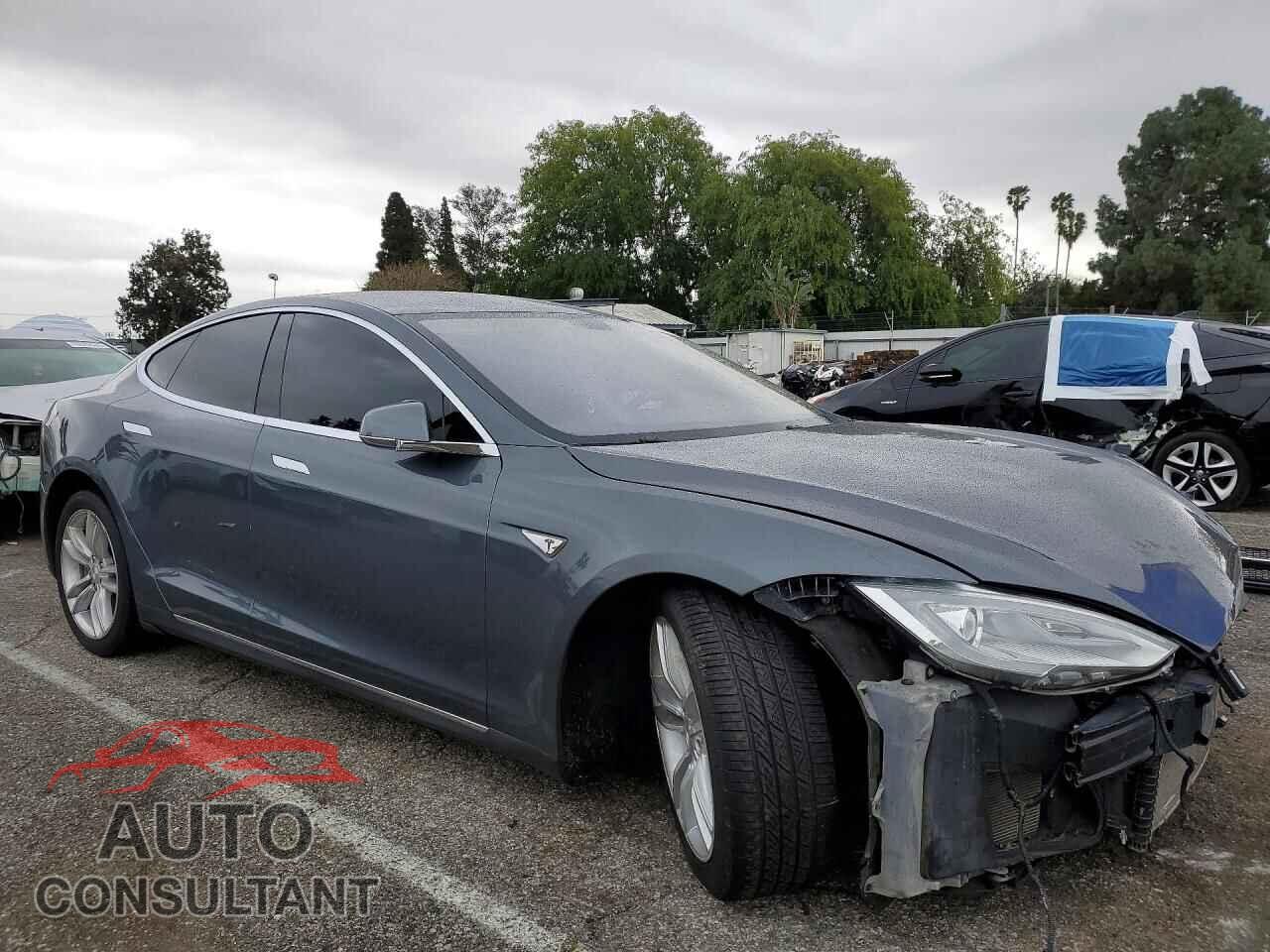 TESLA MODEL S 2014 - 5YJSA1H11EFP40545