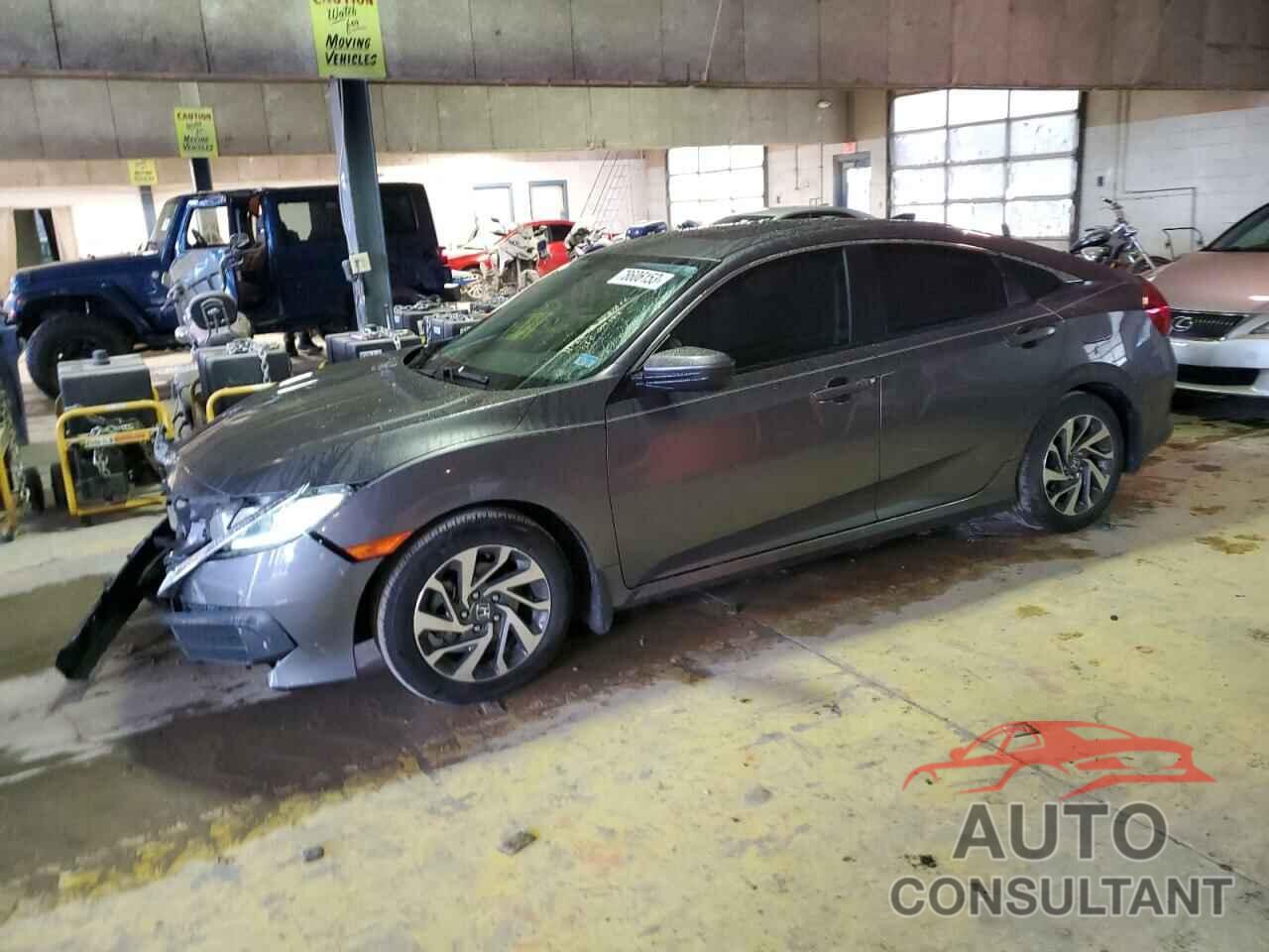 HONDA CIVIC 2018 - 19XFC2F78JE009183