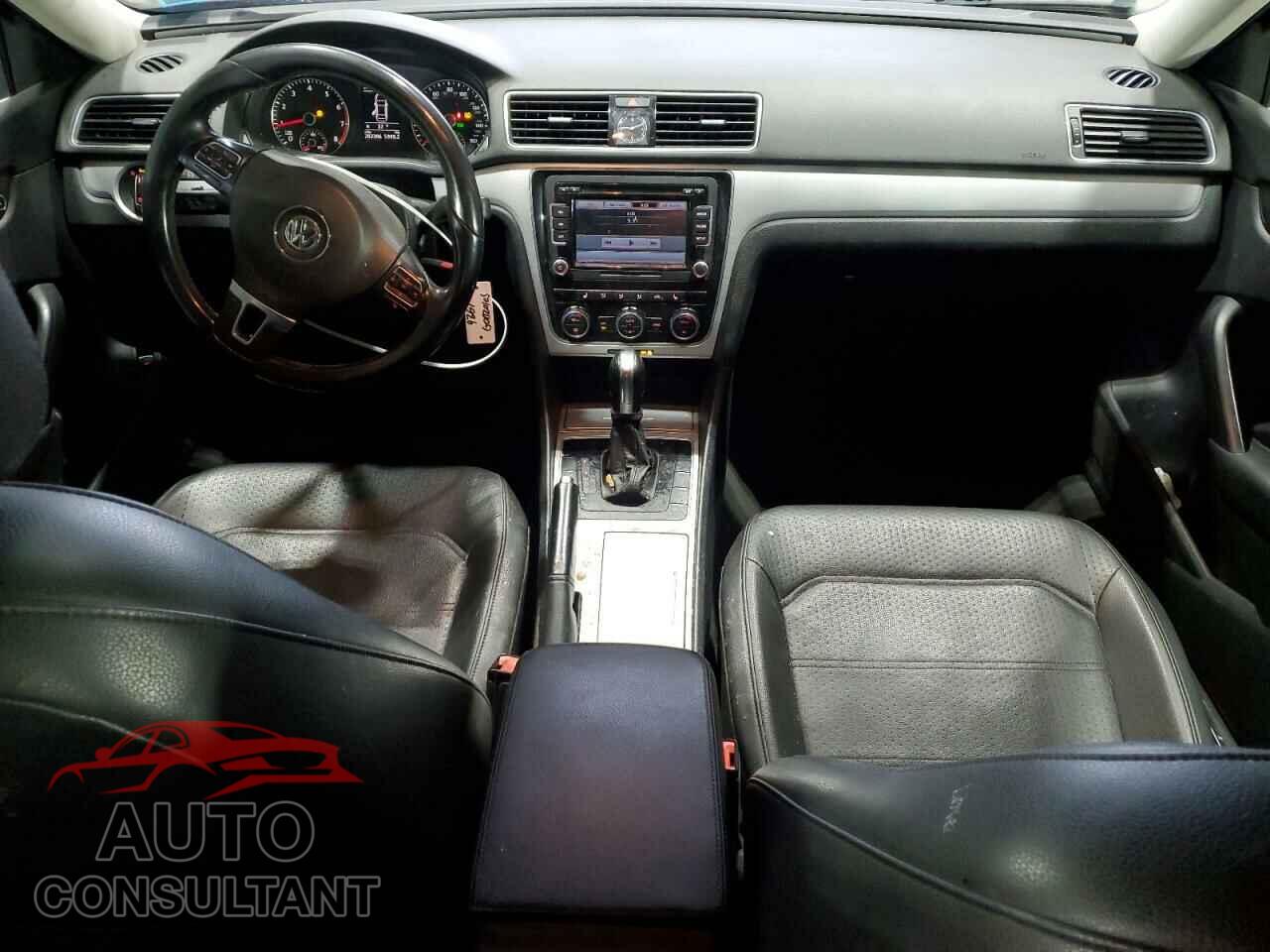 VOLKSWAGEN PASSAT 2012 - 1VWBP7A32CC090905