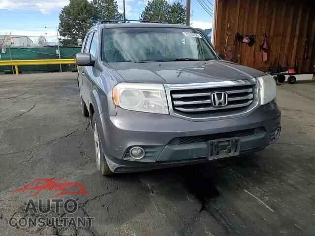 HONDA PILOT 2015 - 5FNYF4H51FB039456