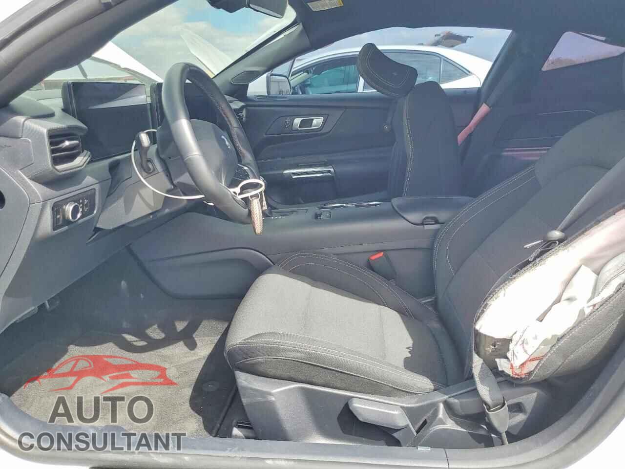 FORD MUSTANG 2024 - 1FA6P8TH2R5123200
