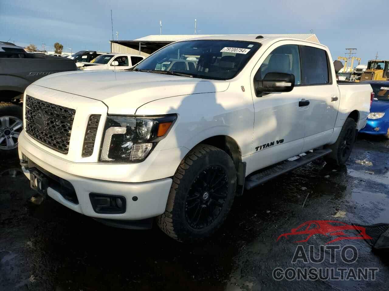 NISSAN TITAN 2018 - 1N6AA1E59JN549175