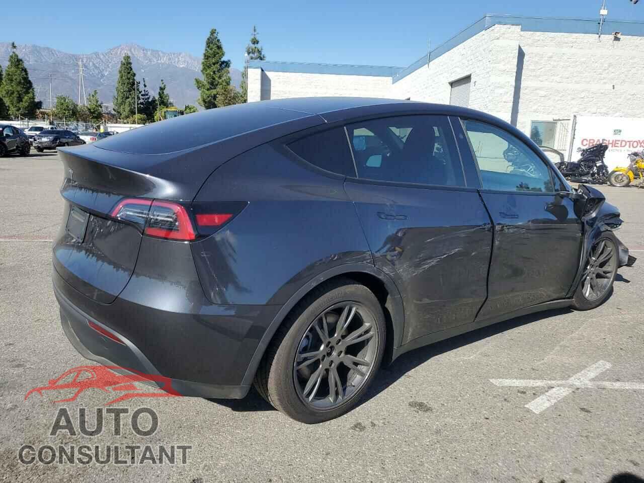 TESLA MODEL Y 2024 - 7SAYGDED8RF214124