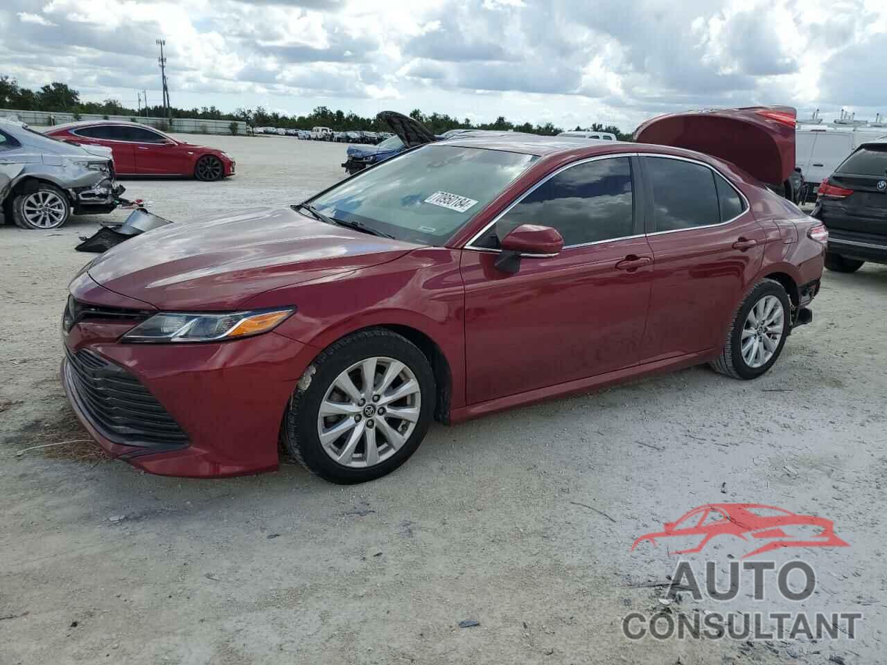 TOYOTA CAMRY 2018 - 4T1B11HK6JU534661