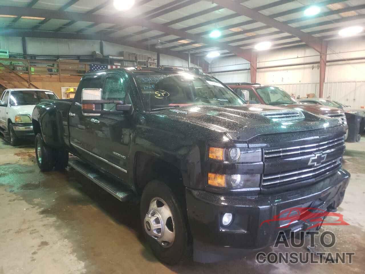 CHEVROLET SILVERADO 2018 - 1GC4K0EY8JF189635