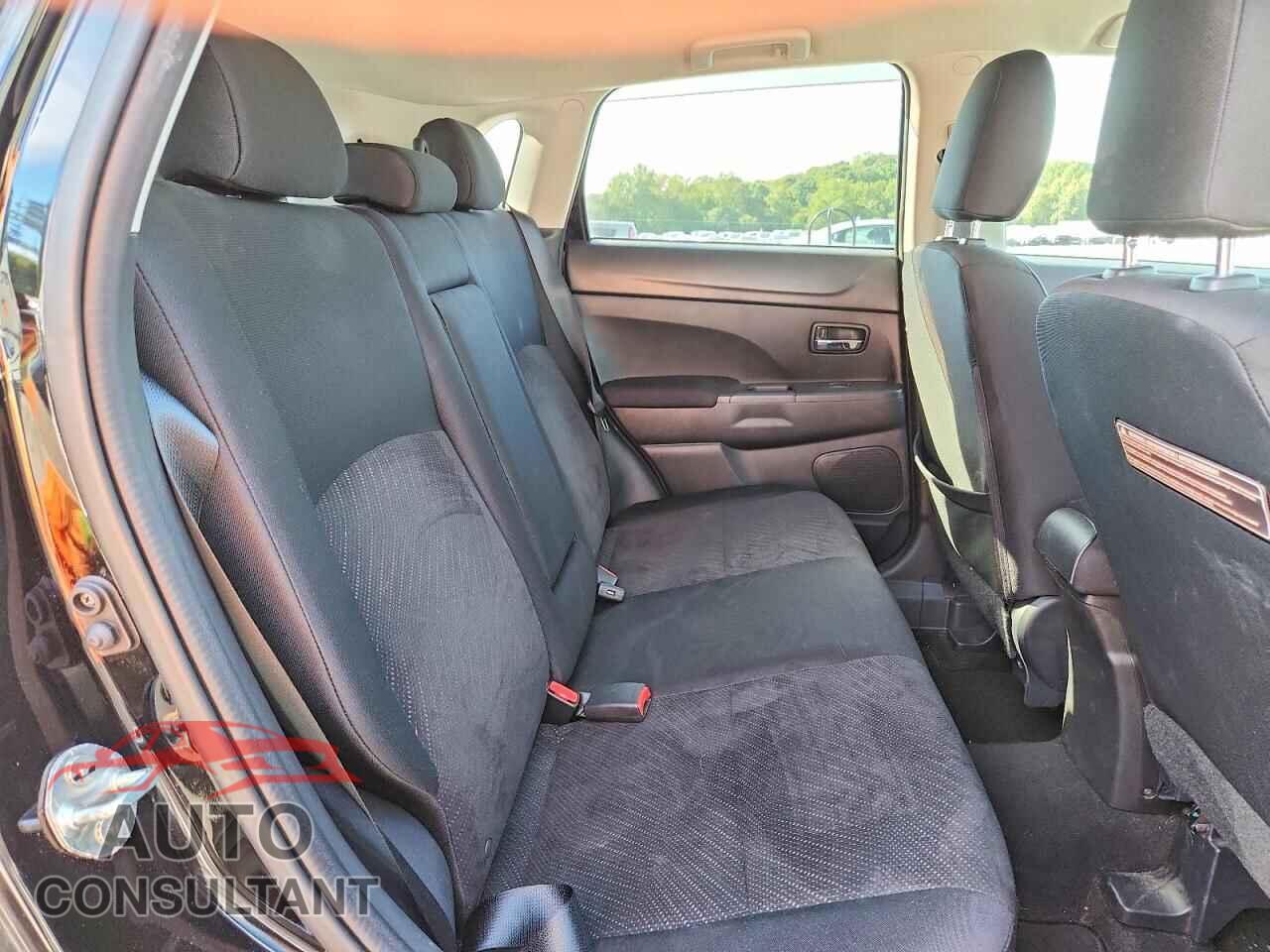 MITSUBISHI OUTLANDER 2015 - 4A4AR4AU2FE013663