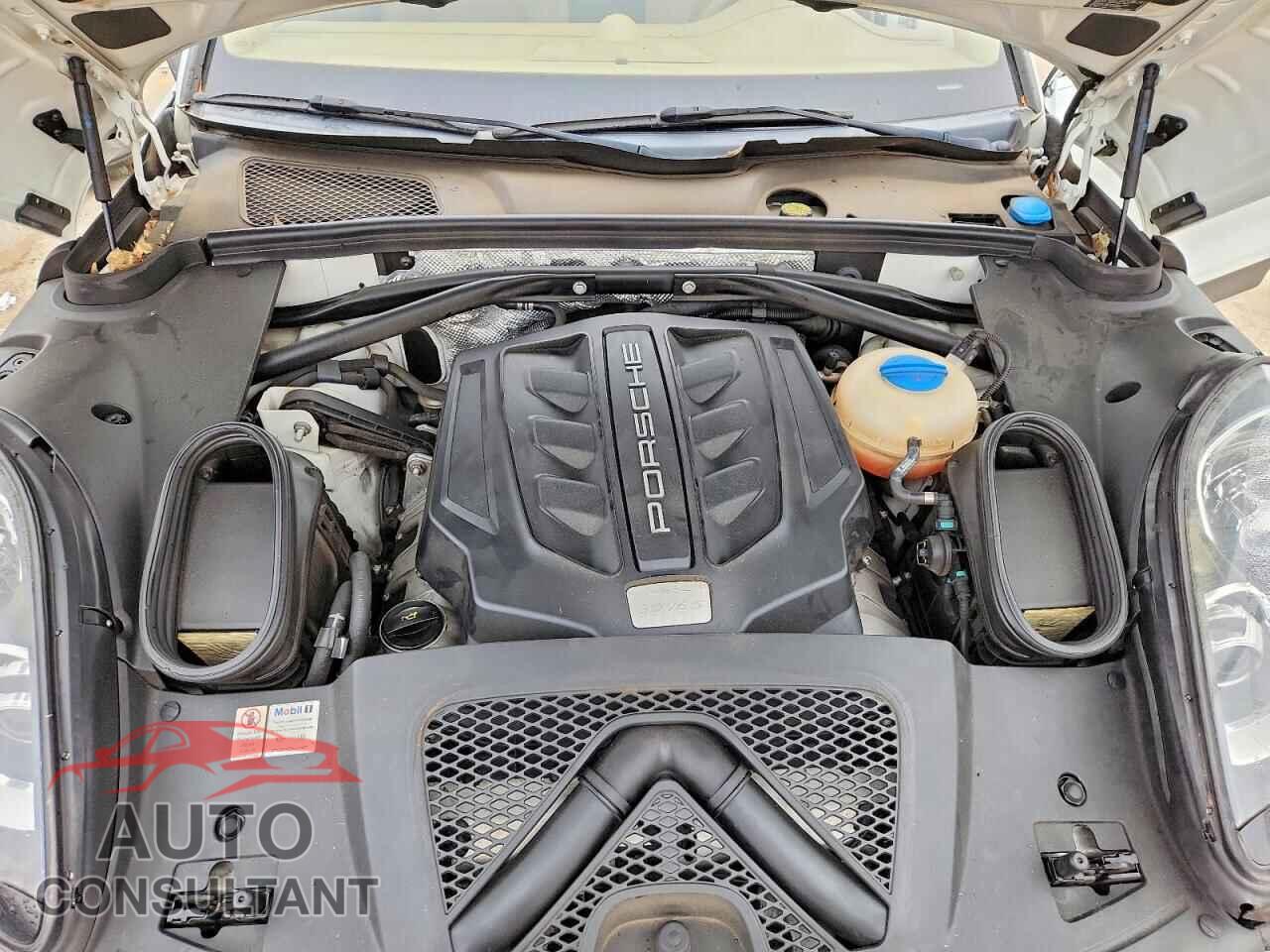 PORSCHE MACAN 2016 - WP1AB2A52GLB44919