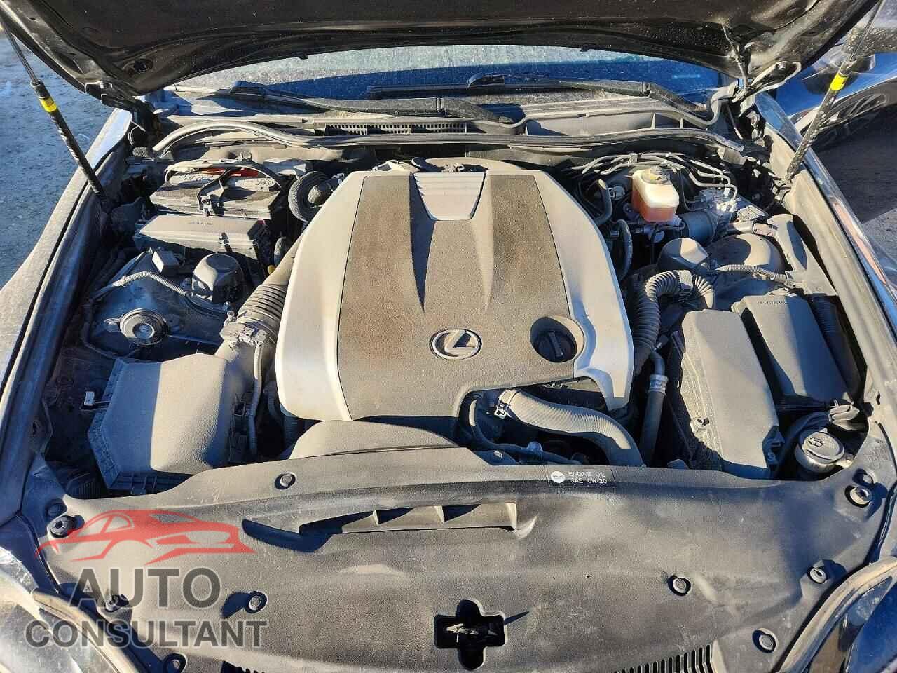 LEXUS IS 2015 - JTHCE1D29F5010097