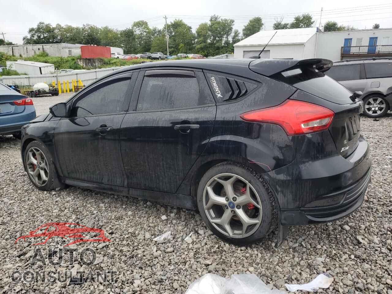 FORD FOCUS 2017 - 1FADP3L90HL276171