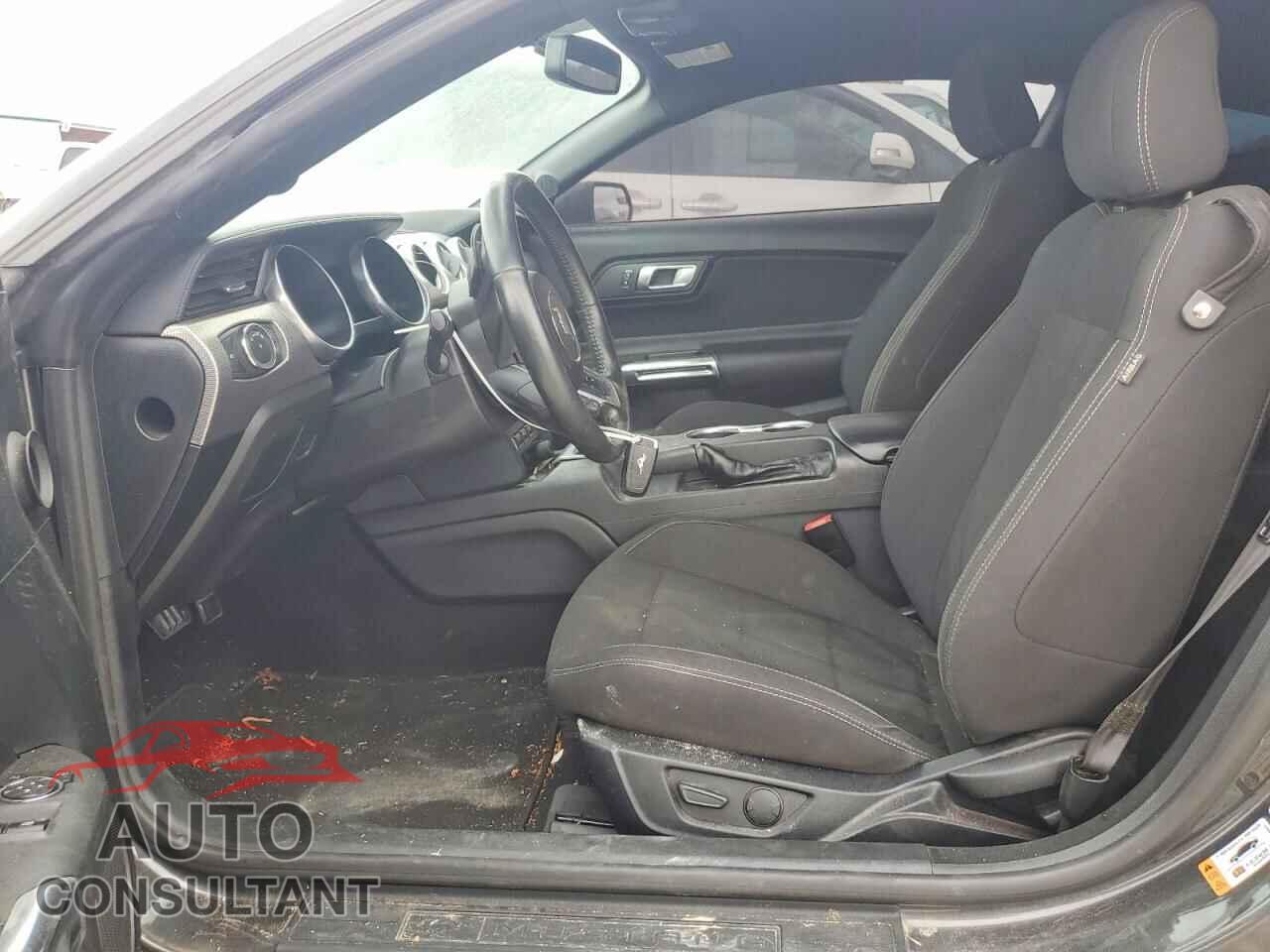 FORD MUSTANG 2020 - 1FA6P8CF1L5124862