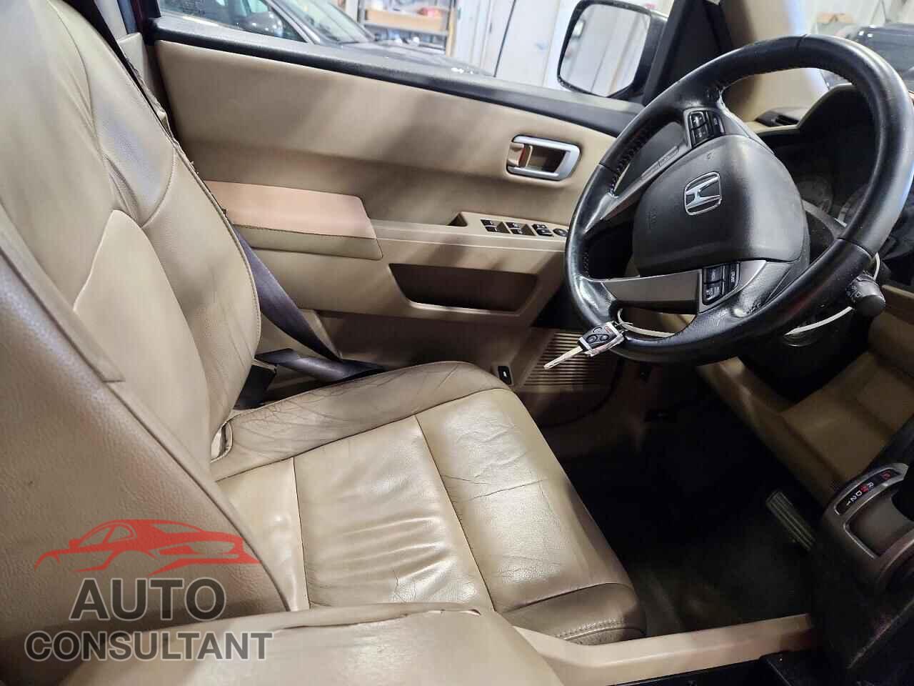 HONDA PILOT 2013 - 5FNYF4H51DB013047