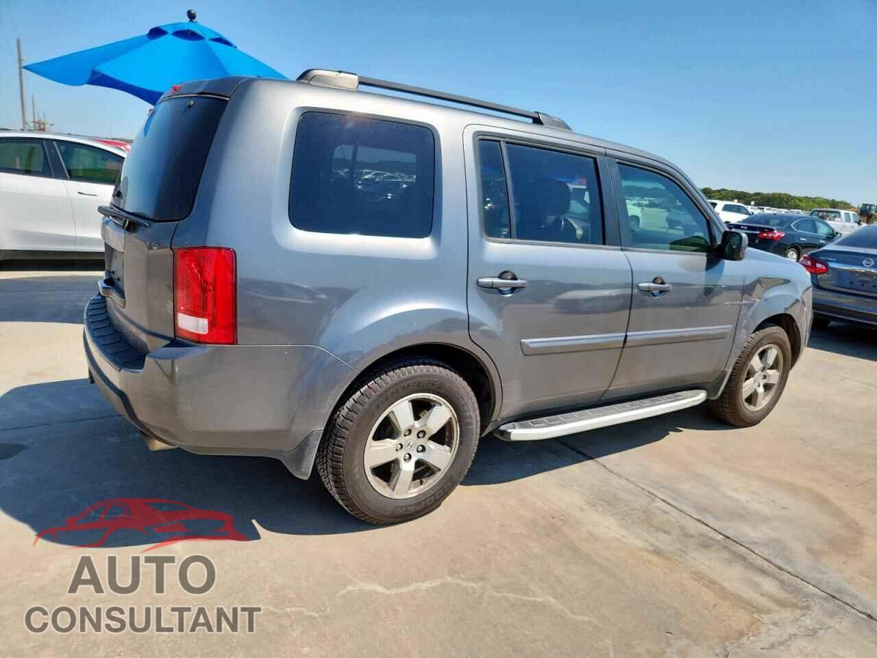 HONDA PILOT 2011 - 5FNYF3H50BB011362