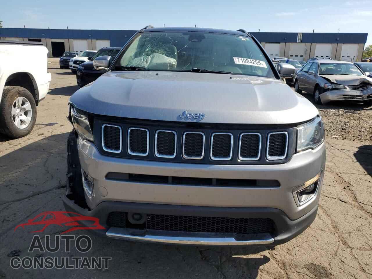JEEP COMPASS 2019 - 3C4NJDCB7KT679083