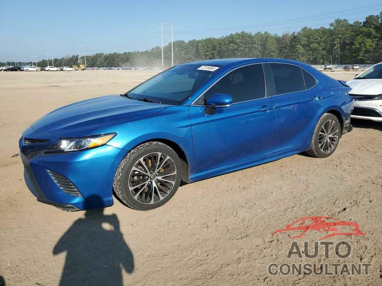 TOYOTA CAMRY 2018 - 4T1B11HK4JU071662
