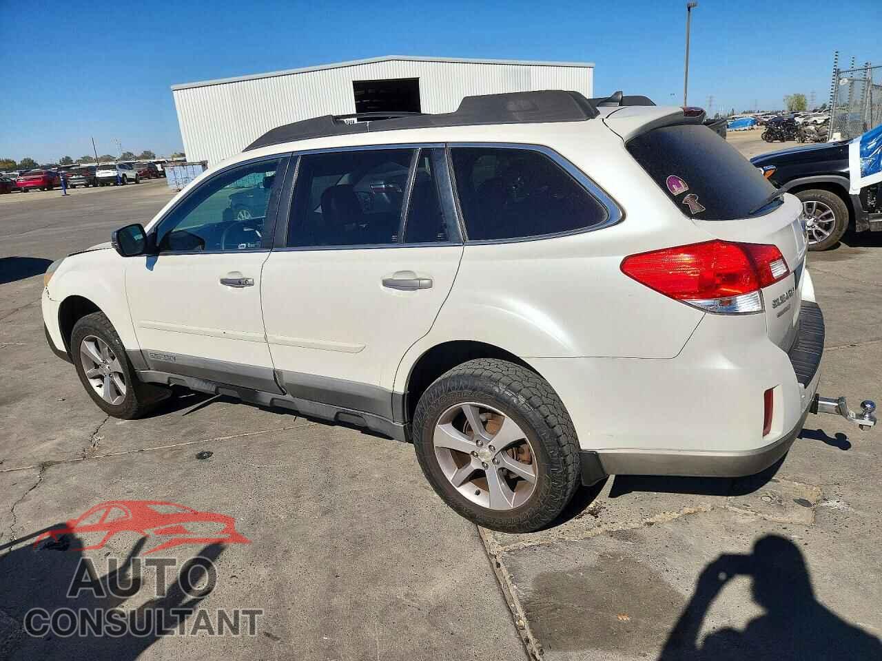 SUBARU OUTBACK 2013 - 4S4BRBSC8D3315758