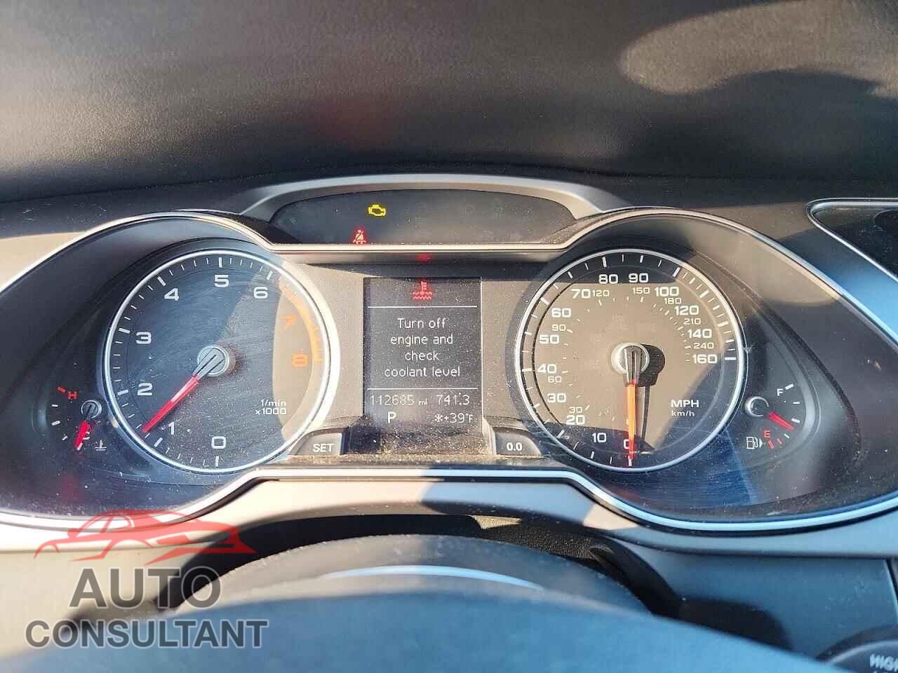 AUDI A4 2014 - WAUFFAFL0EA053215