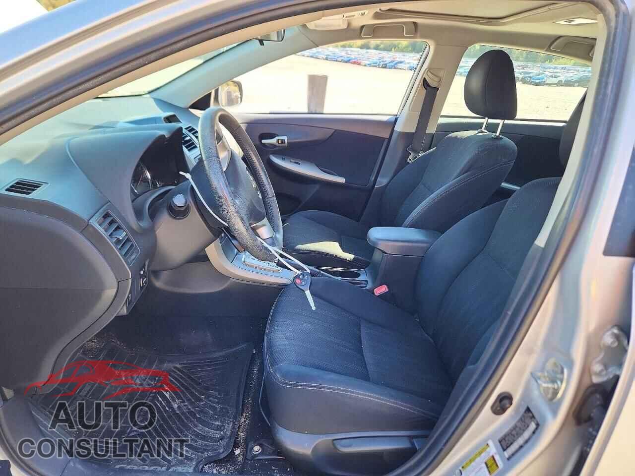 TOYOTA COROLLA 2013 - 2T1BU4EEXDC970281