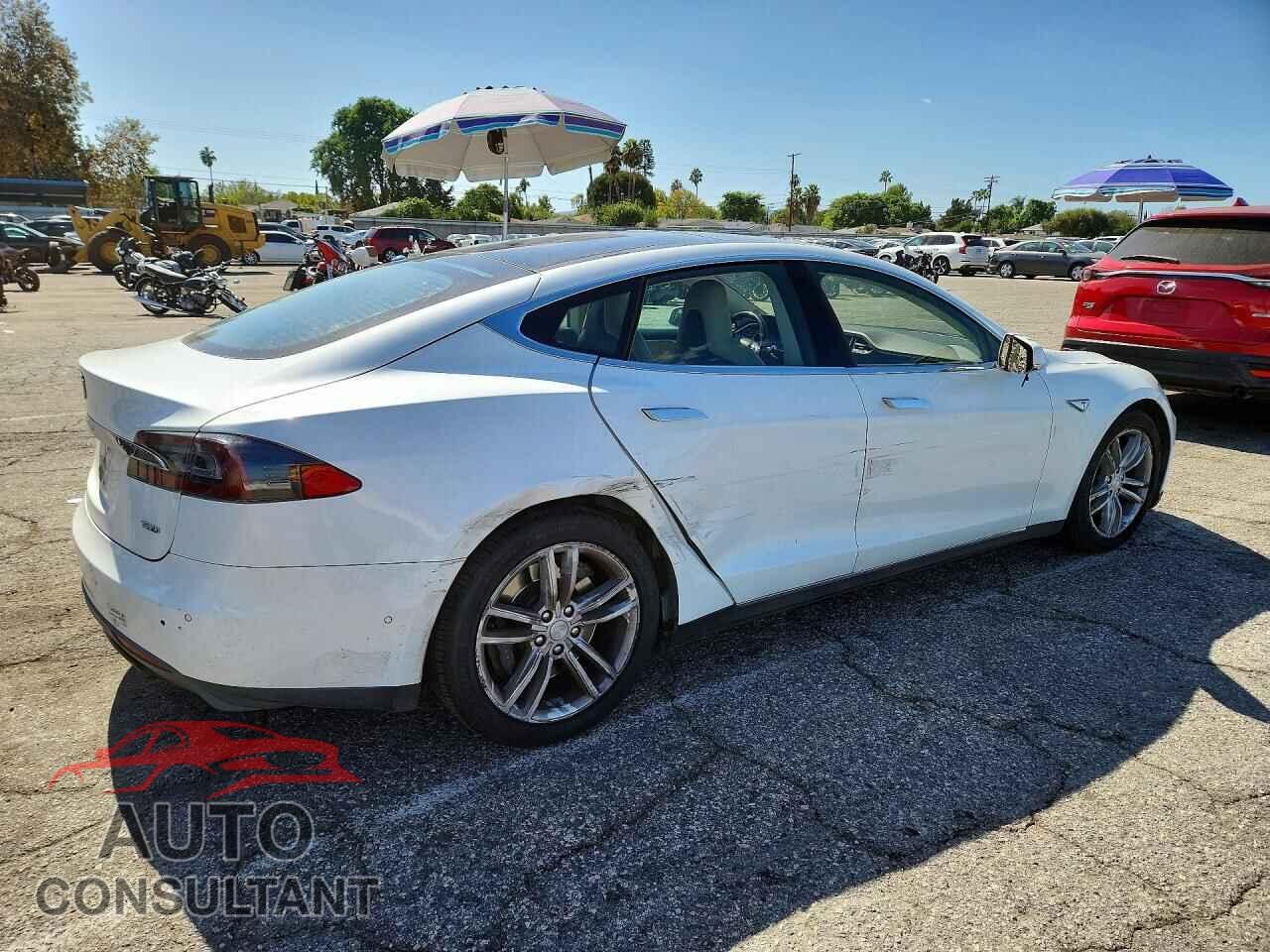 TESLA MODEL S 2015 - 5YJSA1S20FF085264