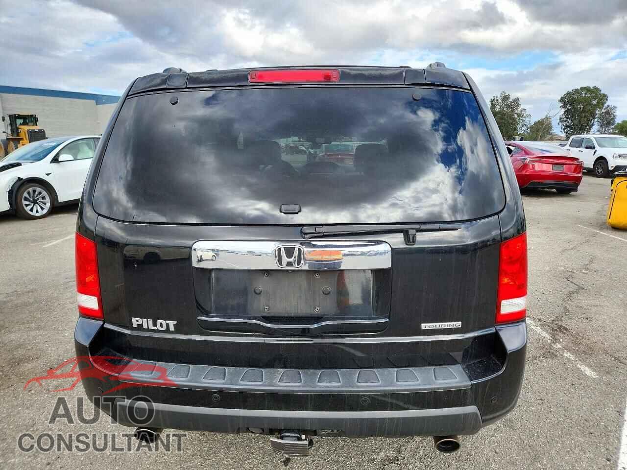 HONDA PILOT 2011 - 5FNYF3H93BB047405