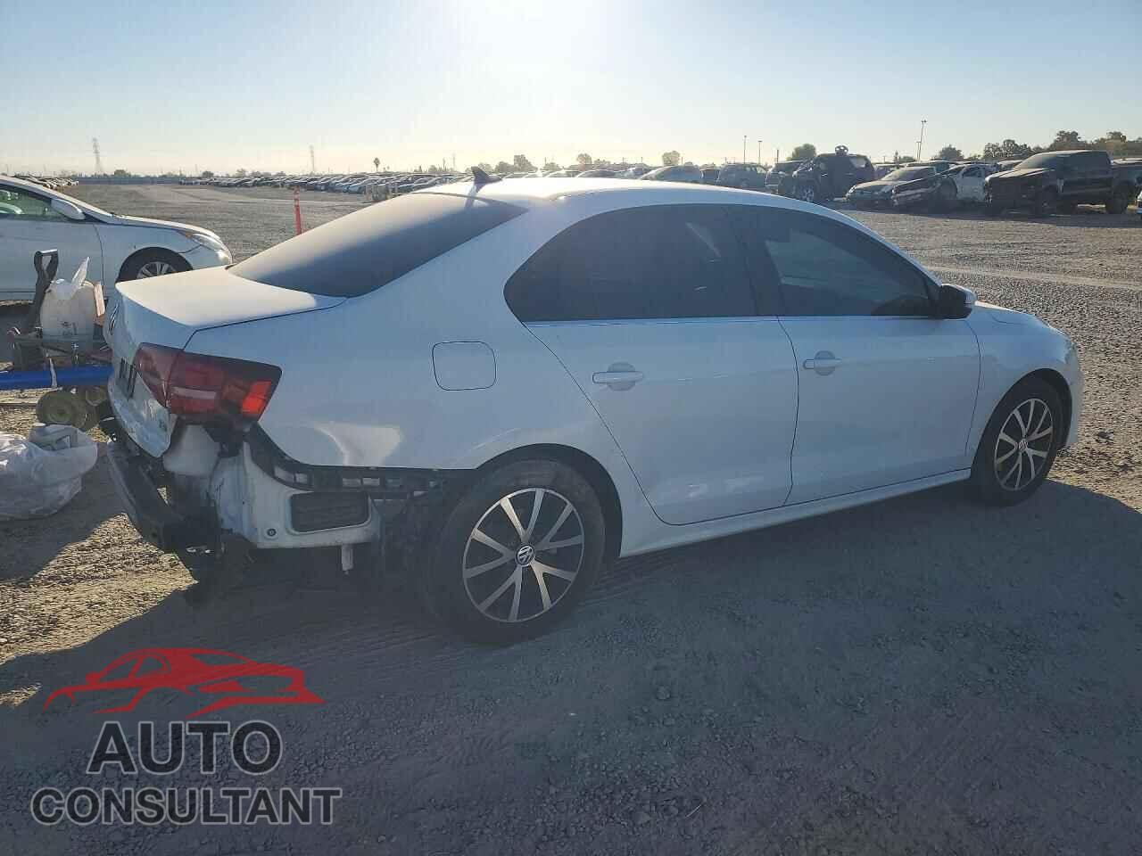 VOLKSWAGEN JETTA 2017 - 3VWDB7AJ5HM410620