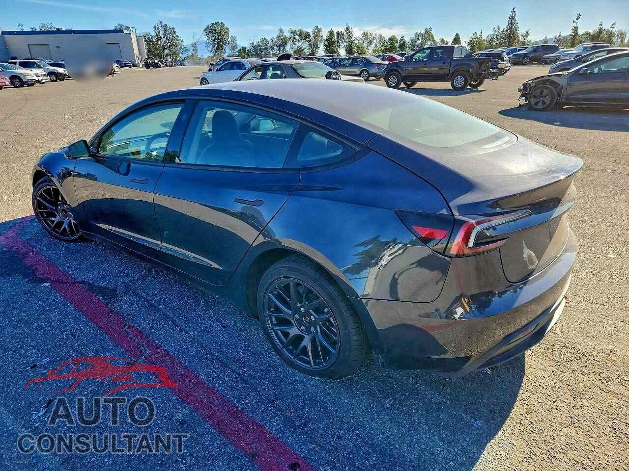 TESLA MODEL 3 2025 - 5YJ3E1EA7SF942928