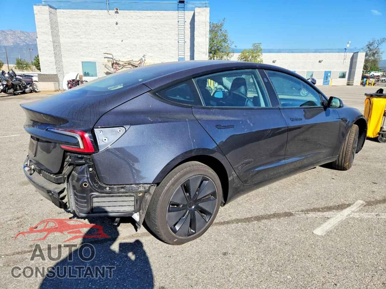 TESLA MODEL 3 2025 - 5YJ3E1EA3SF984657