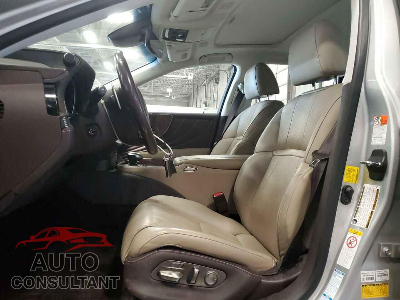 LEXUS LS500 2019 - JTHC51FF8K5005502