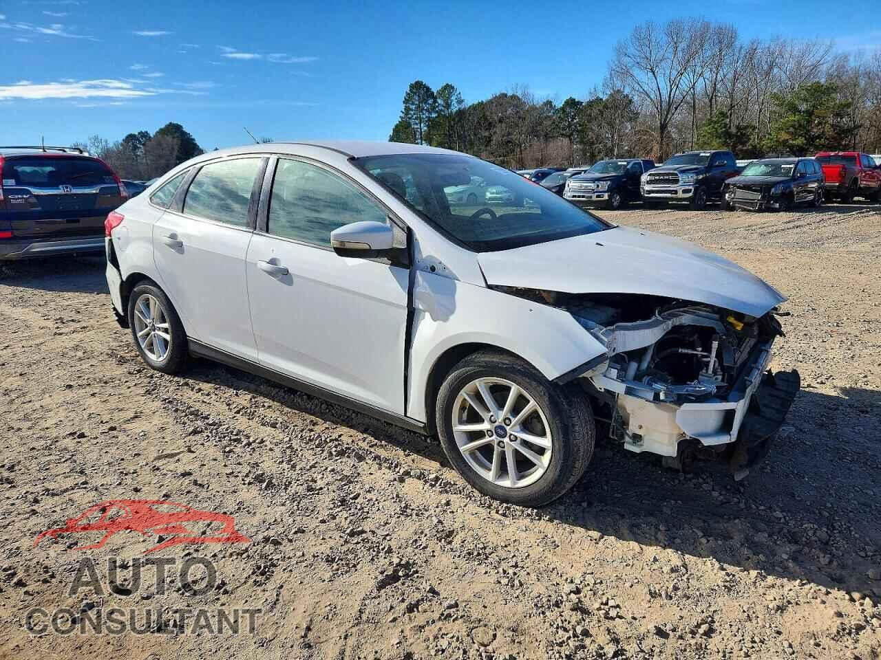 FORD FOCUS 2017 - 1FADP3F20HL202117