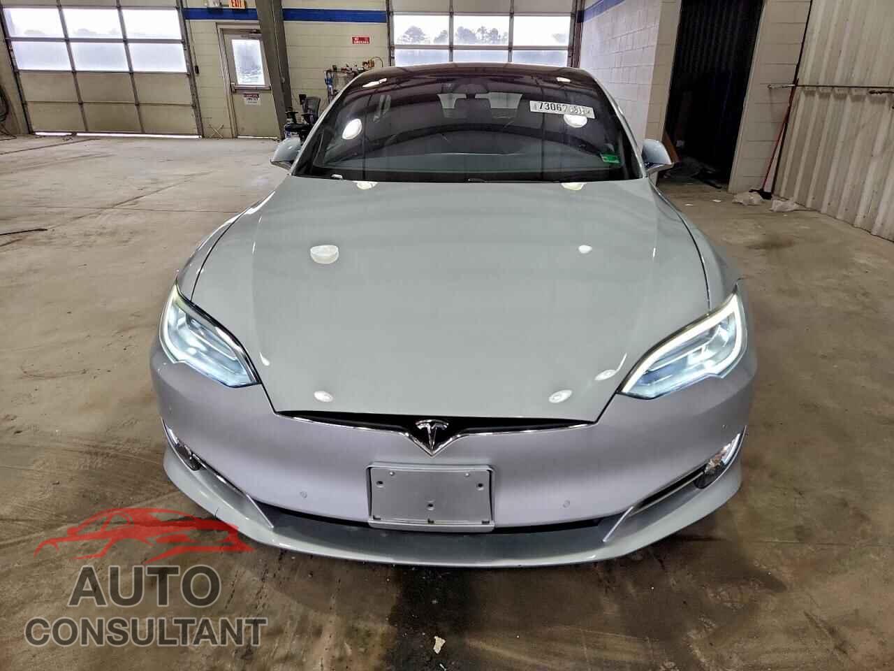TESLA MODEL S 2017 - 5YJSA1E27HF217239