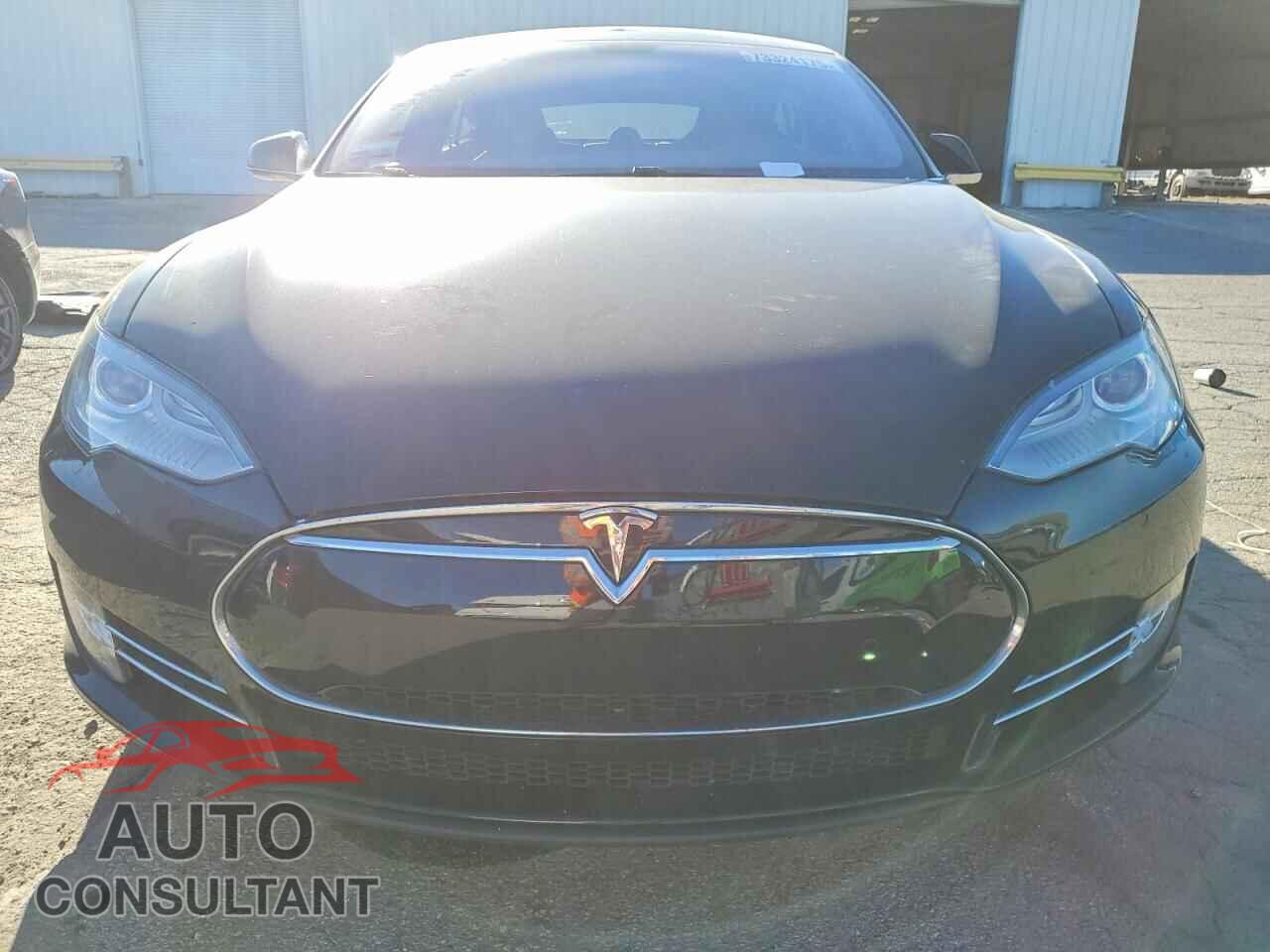 TESLA MODEL S 2014 - 5YJSA1H12EFP55541