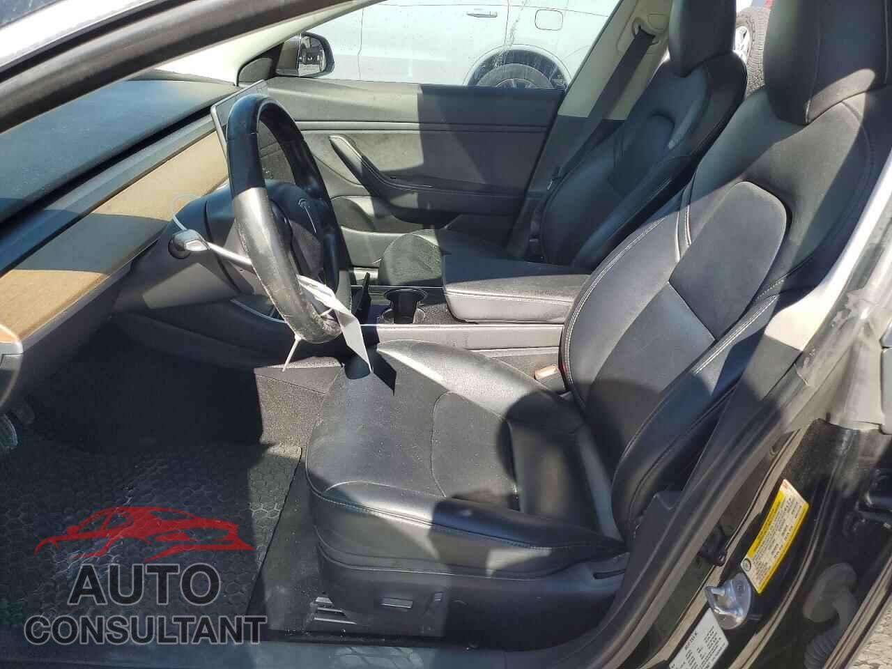 TESLA MODEL 3 2019 - 5YJ3E1EA8KF296671