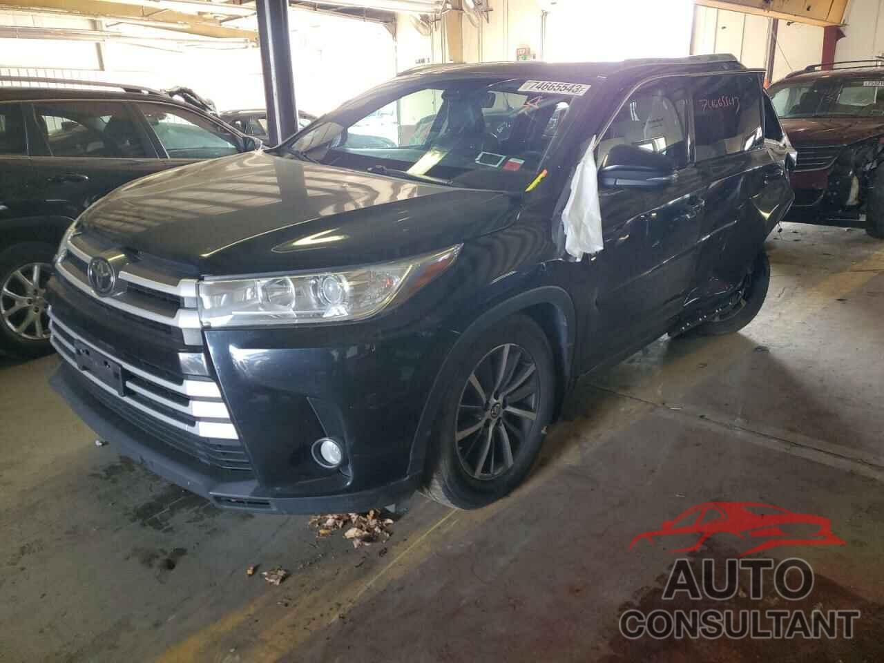 TOYOTA HIGHLANDER 2018 - 5TDJZRFH2JS884453