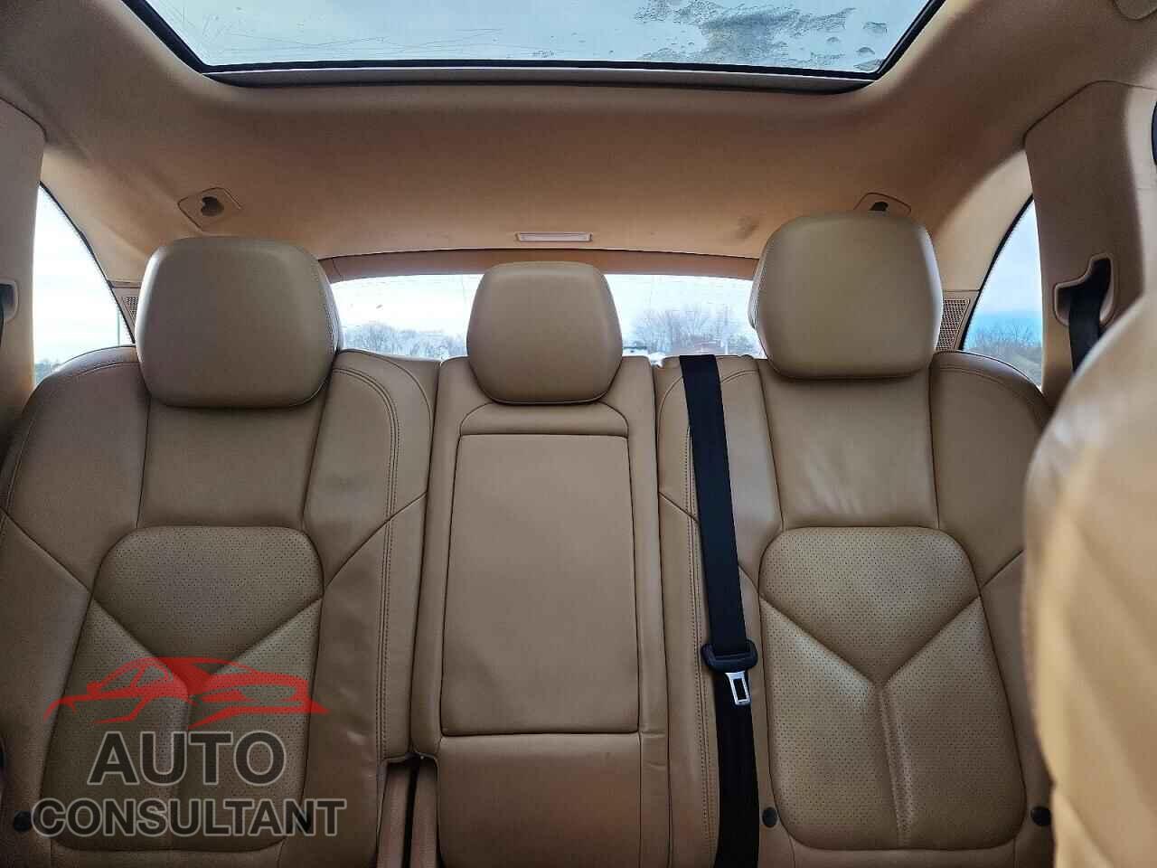 PORSCHE CAYENNE 2012 - WP1AA2A27CLA12032