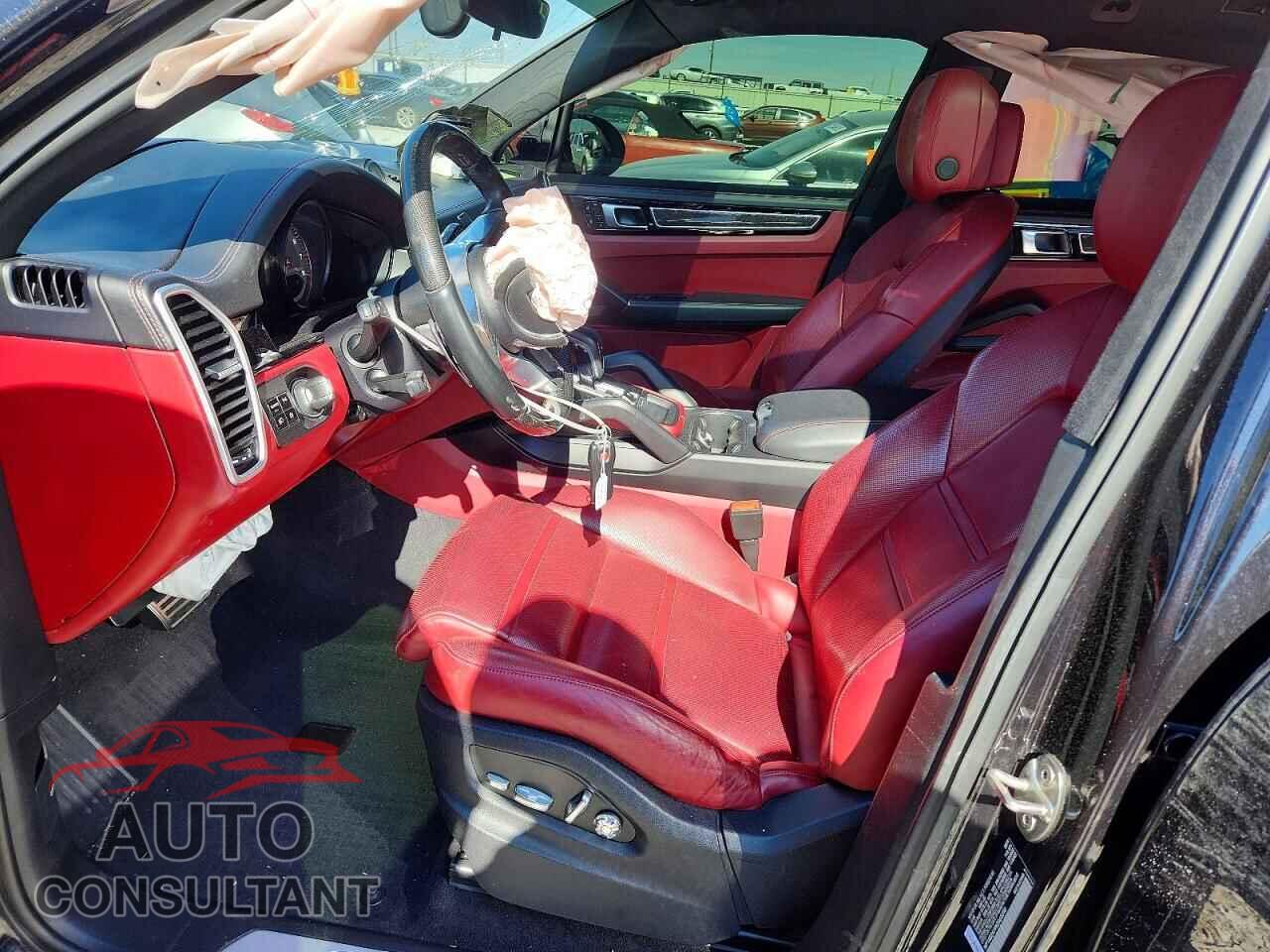PORSCHE CAYENNE 2019 - WP1AB2AY9KDA65390