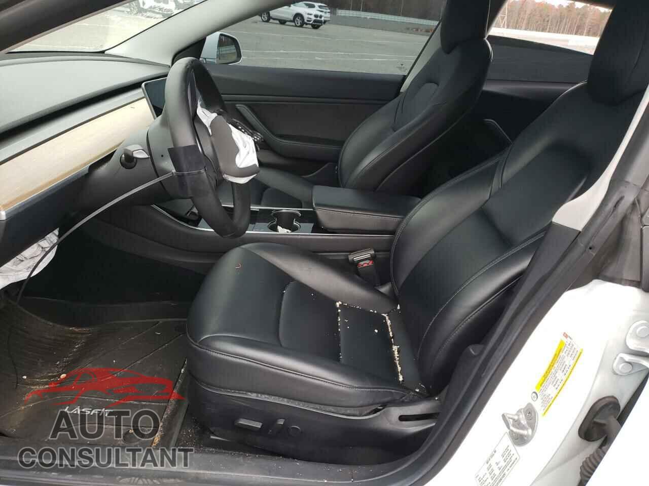 TESLA MODEL 3 2019 - 5YJ3E1EB3KF433251