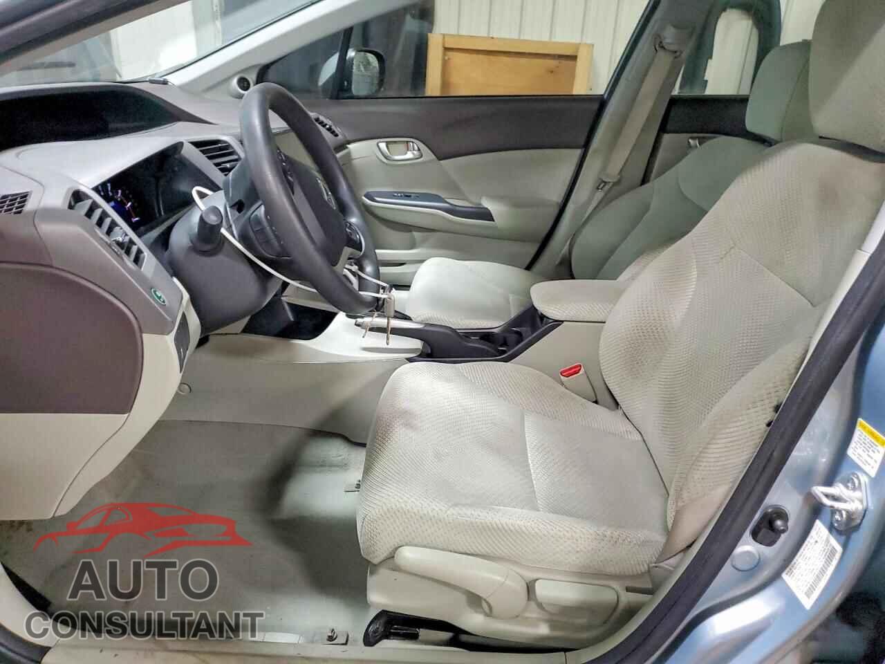HONDA CIVIC 2012 - JHMFB4F25CS007246